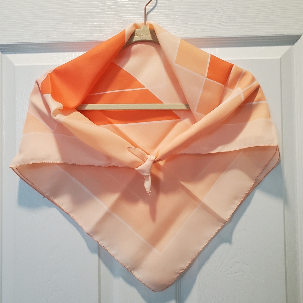 Vintage Valentina Fiore coral scarf made in Italy - Picture 2 of 7